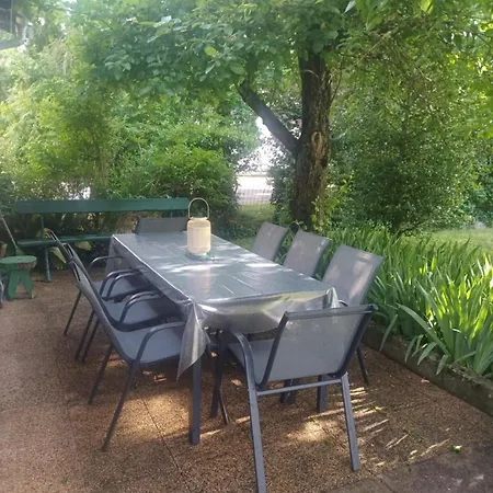 Maison 4 Centre - Aveyron بيت للعطل *